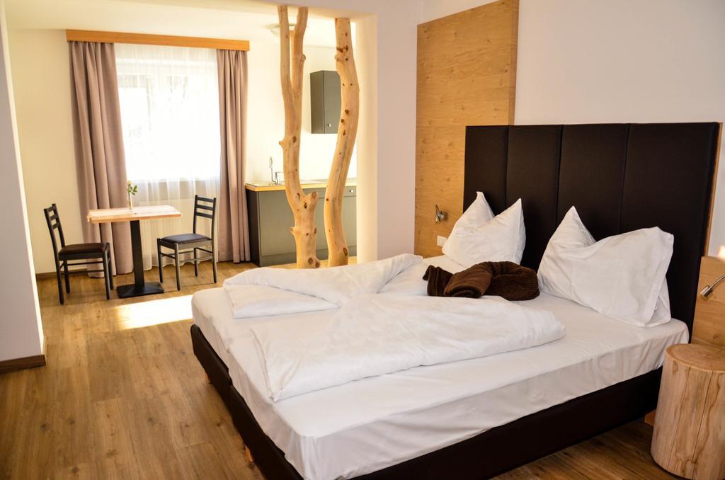 Guesthouse Dolomiten Енья Номер фото
